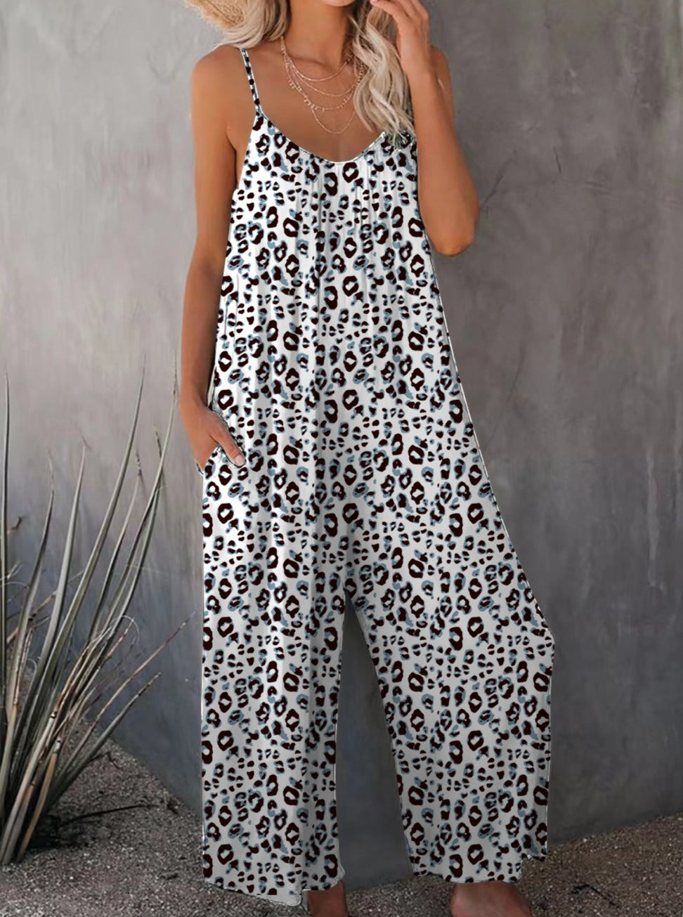 Casual Sleeveless Loose Leopard Print Jumpsuit